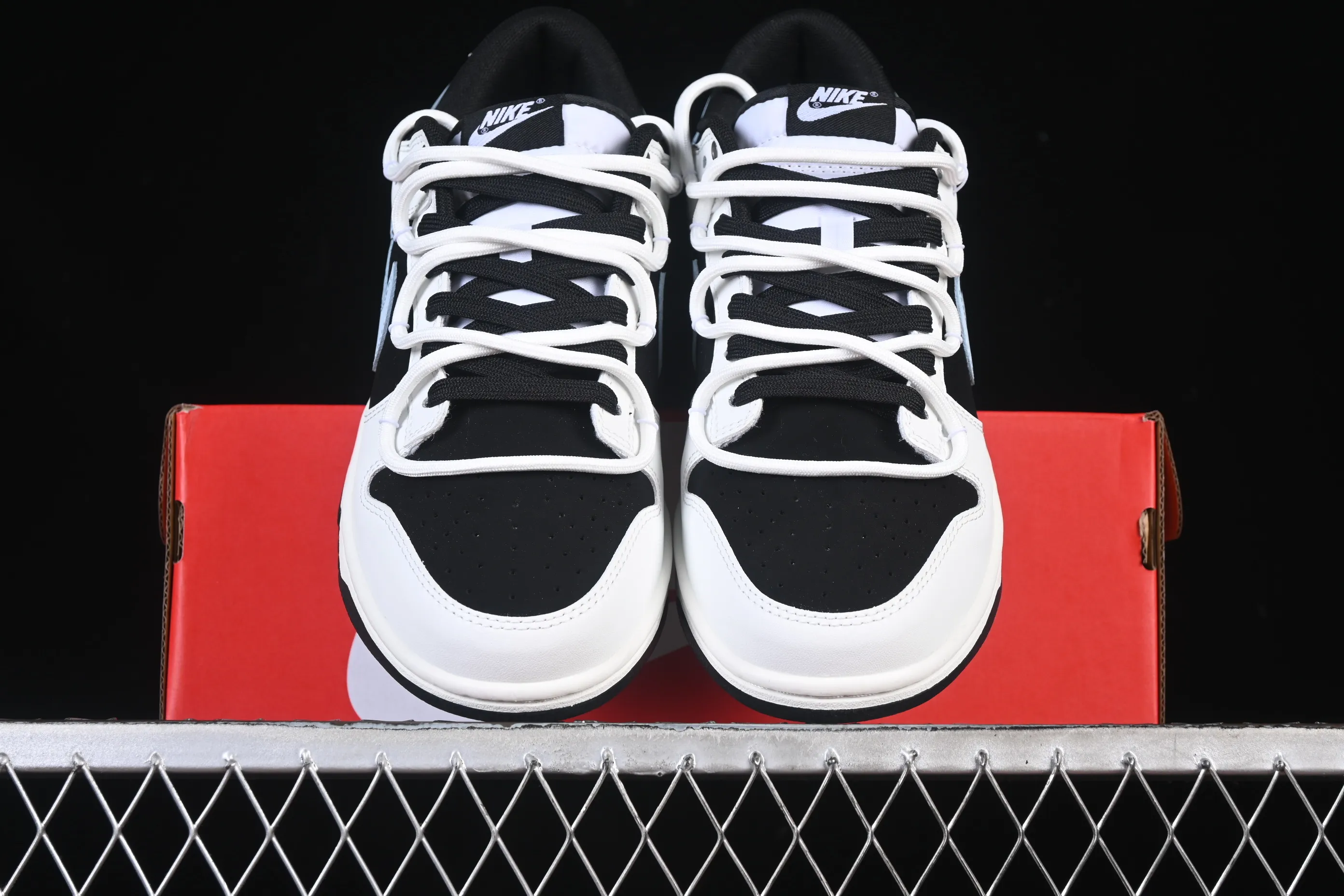 All categories Nk SB Dunk Series Nk SB Dunk Low High-end customized low-top sneakers Nike SB Dunk Low "Just Do it" straps Anniversary high-end customized low-top casual sneakers WB0515-088